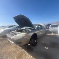 Photo of 2004 Ford Taurus