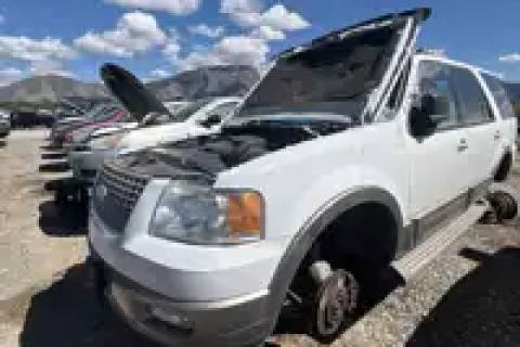 Photo of 2004 Ford Expedition