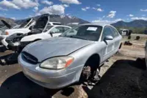 Photo of 2001 Ford Taurus
