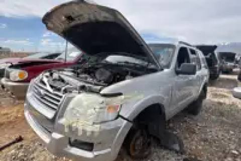 Photo of 2010 Ford Explorer
