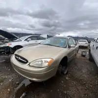 Photo of 2000 Ford Taurus