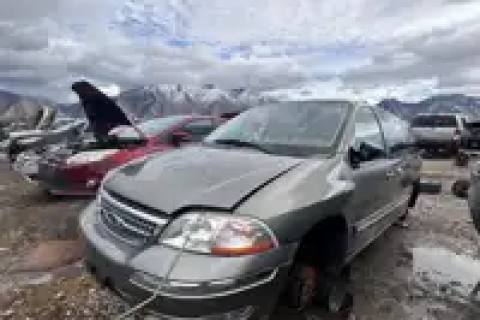 Photo of 1999 Ford Windstar