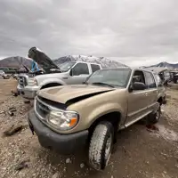 Photo of 2000 Ford Explorer