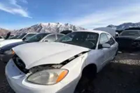 Photo of 2005 Ford Taurus