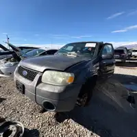 Photo of 2005 Ford Escape