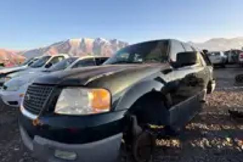 Photo of 2003 Ford Expedition