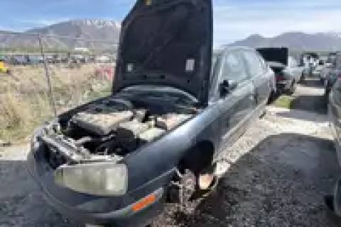 Photo of 2001 Hyundai Elantra