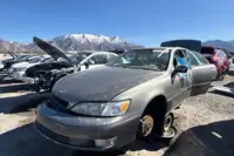 Photo of 2000 Lexus Lexus Es300