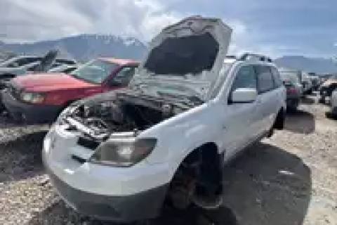 Photo of 2003 Mitsubishi Outlander