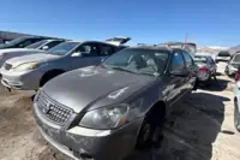 Photo of 2005 Nissan Altima