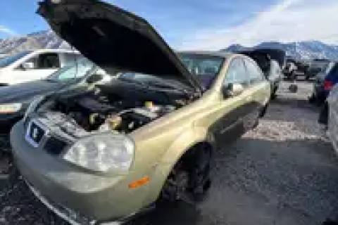 Photo of 2005 Suzuki Forenza