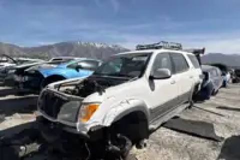 Photo of 2004 Toyota Sequoia