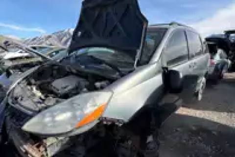Photo of 2006 Toyota Sienna