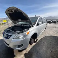 Photo of 2011 Volkswagen Routan