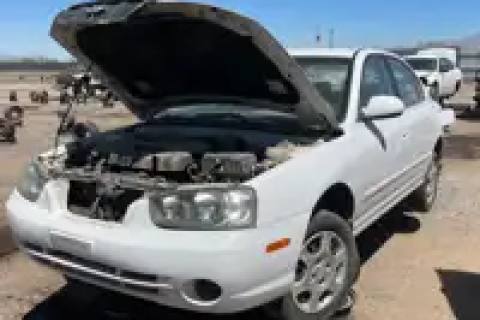 Photo of 2003 Hyundai Elantra