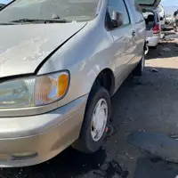 Photo of 2002 Toyota Sienna