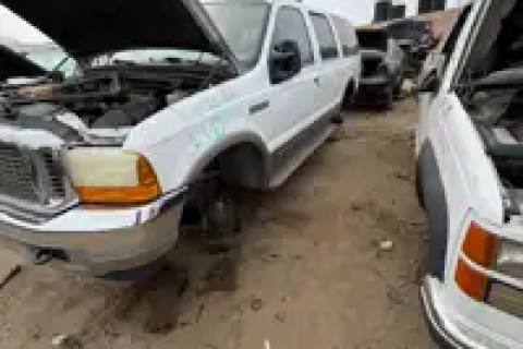 Photo of 2001 Ford Excursion