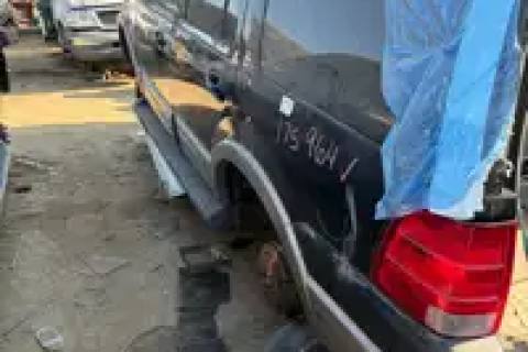 Photo of 2003 Ford Expedition