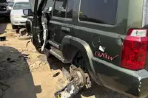 Photo of 2006 Jeep Commander