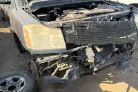 Photo of 2005 Nissan Titan