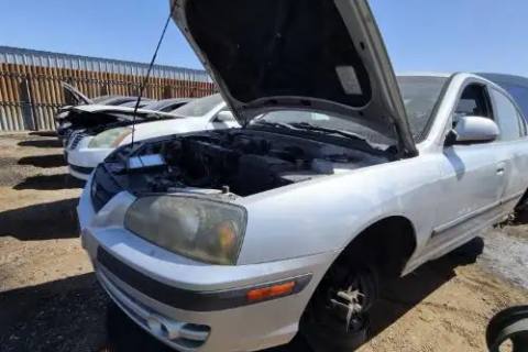 Photo of 2004 Hyundai Elantra