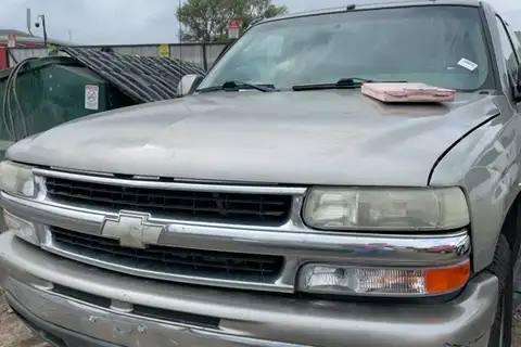 Photo of 2003 Chevrolet Suburban