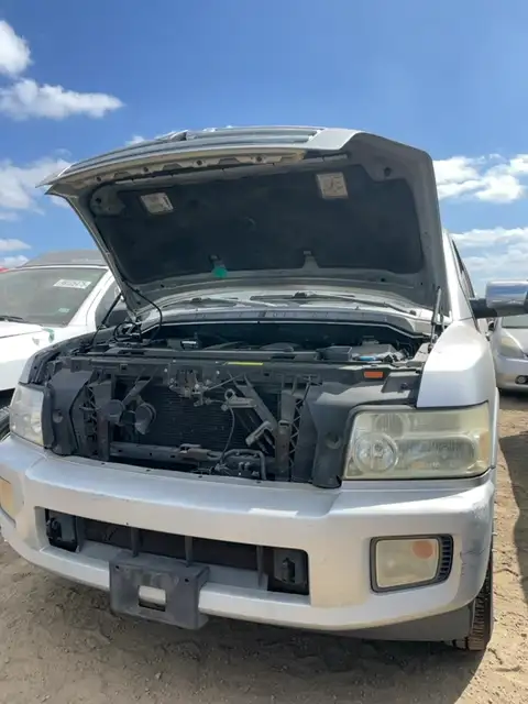 Photo of 2004 Infiniti Qx56