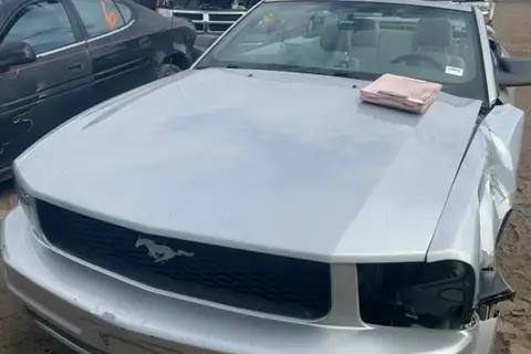 Photo of 2005 Ford Mustang