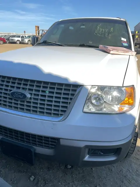 Photo of 2004 Ford Expedition