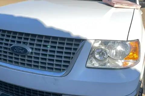 Photo of 2004 Ford Expedition