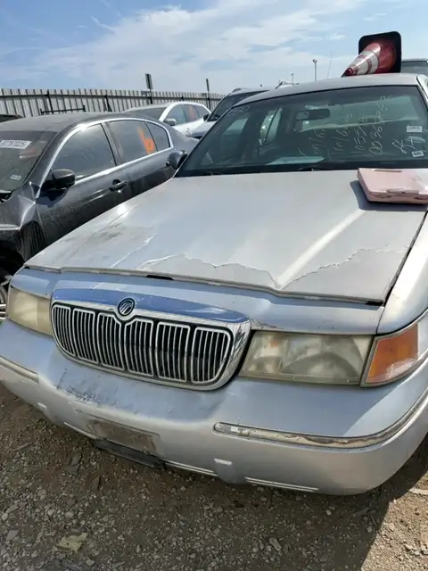 Photo of 2000 Mercury Grand Marquis