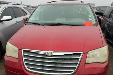 Photo of 2008 Chrysler Town & Country