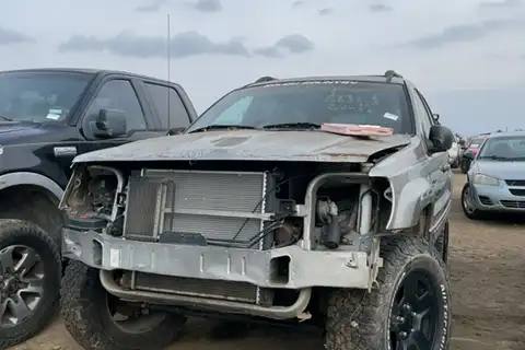 Photo of 2001 Jeep Grand Cherokee