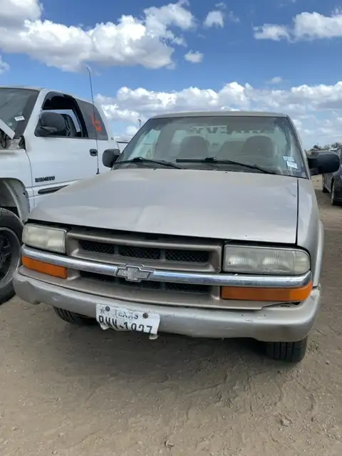 Photo of 2001 Chevrolet S10