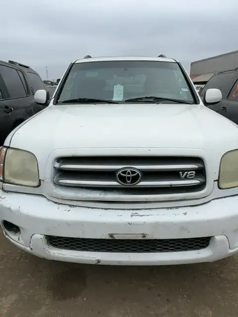 Photo of 2004 Toyota Sequoia