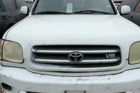 Photo of 2004 Toyota Sequoia