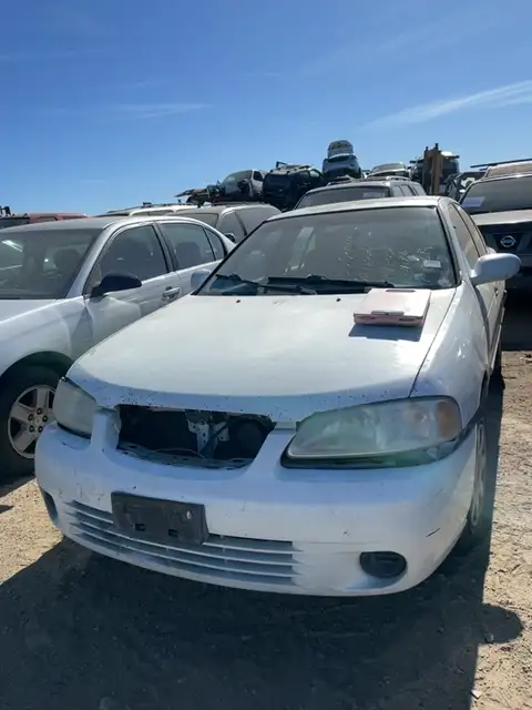 Photo of 2000 Nissan Sentra