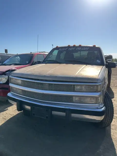 Photo of 2000 Chevrolet C3500