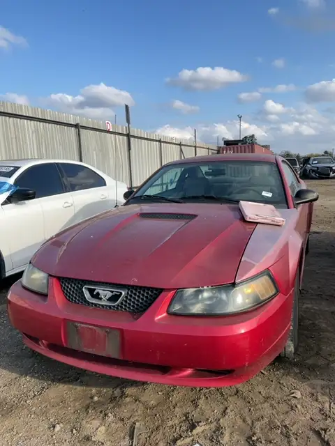 Photo of 2001 Ford Mustang