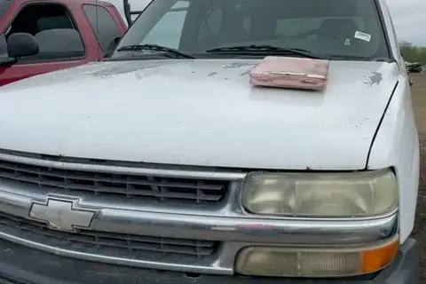 Photo of 2000 Chevrolet Tahoe