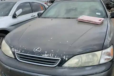 Photo of 2000 Lexus Es 300