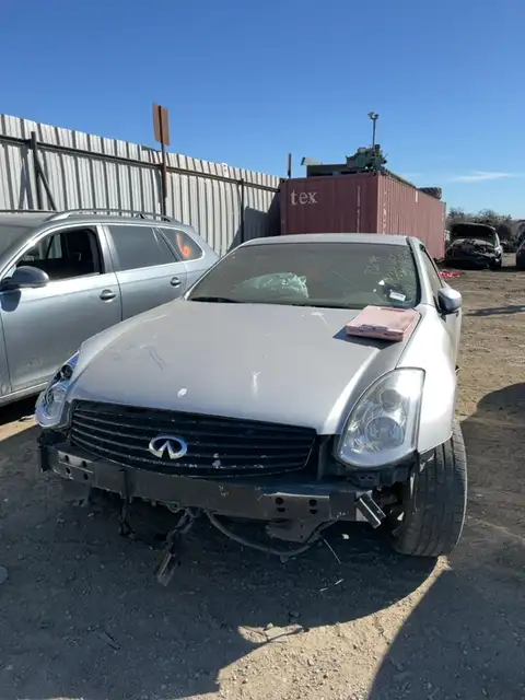 Photo of 2004 Infiniti G35