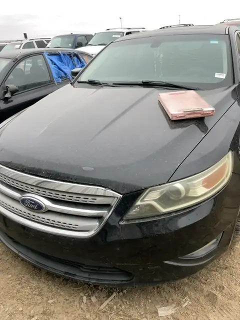 Photo of 2011 Ford Taurus