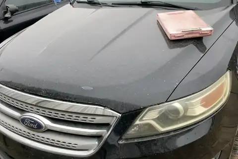 Photo of 2011 Ford Taurus