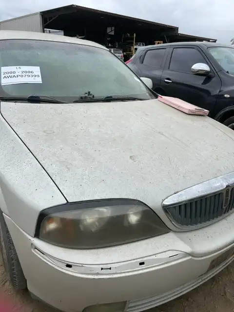 Photo of 2005 Lincoln Ls