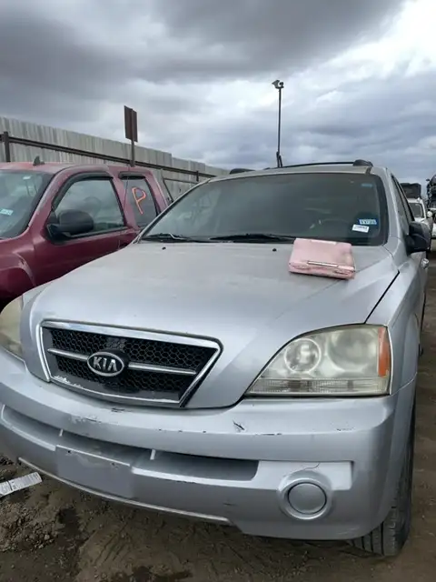 Photo of 2005 Kia Sorento