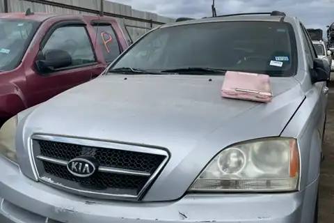 Photo of 2005 Kia Sorento