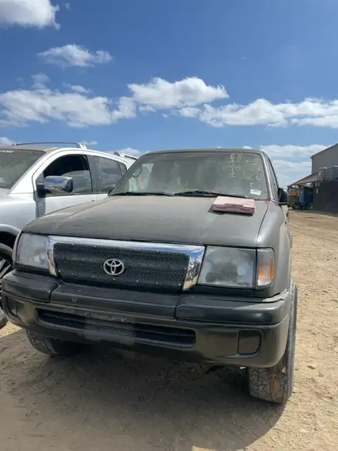 Photo of 1999 Toyota Tacoma