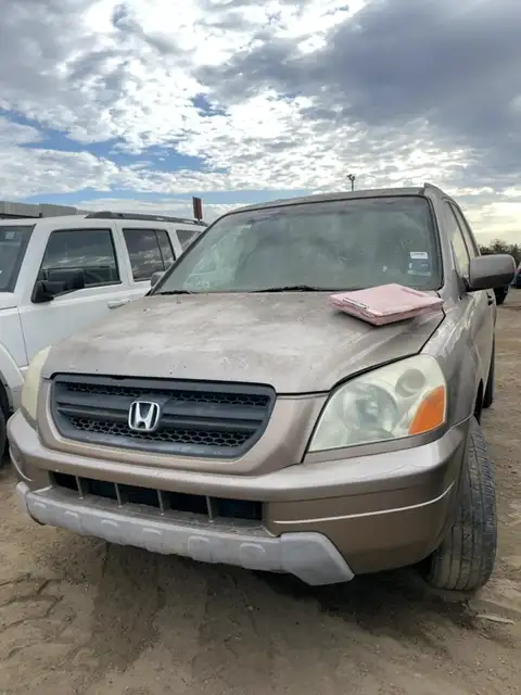 Photo of 2004 Honda Pilot