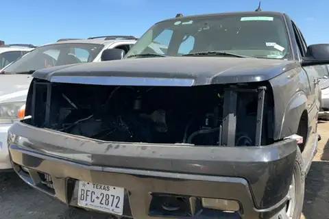 Photo of 2004 Cadillac Escalade